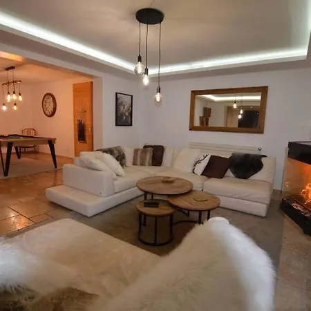 Le Vertical - Chalet5*, Sauna, Jacuzzi, Billard, Balneo, Massage, Pistes A 150 M Casa vacanze *