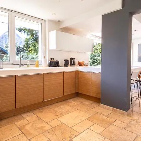 Vakantiehuis Le Vertical - Chalet5*, Sauna, Jacuzzi, Billard, Balneo, Massage, Pistes A 150 M *