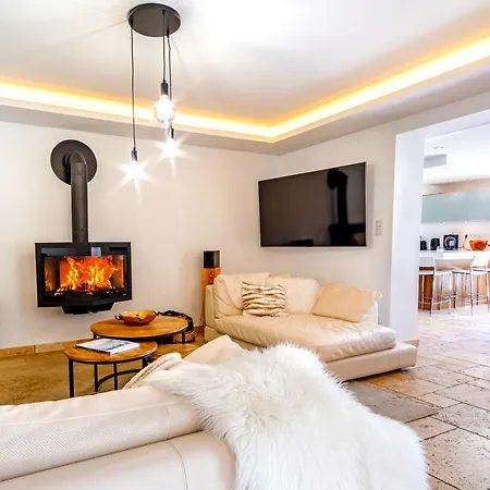 Le Vertical - Chalet5*, Sauna, Jacuzzi, Billard, Balneo, Massage, Pistes A 150 M Vakantiehuis