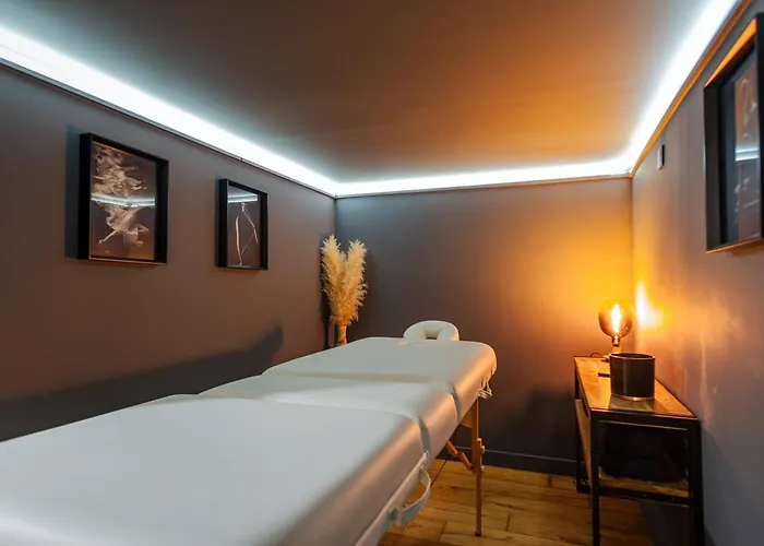 Le Vertical - Chalet5*, Sauna, Jacuzzi, Billard, Balnéo, Massage, Pistes à 150 M Casa vacanze *