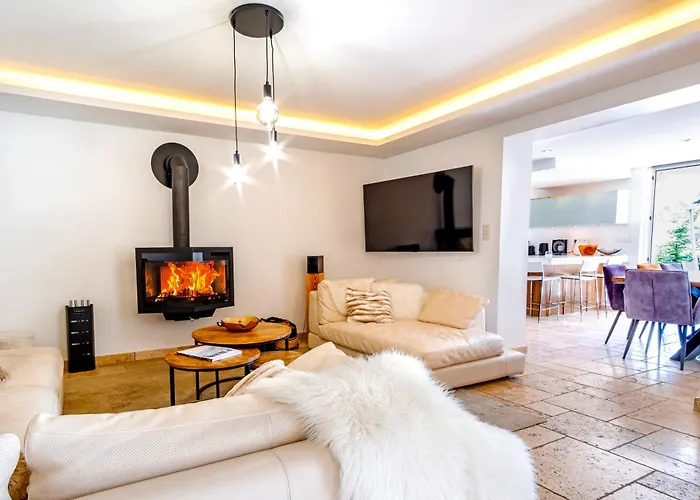 Le Vertical - Chalet5*, Sauna, Jacuzzi, Billard, Balnéo, Massage, Pistes à 150 M Casa vacanze