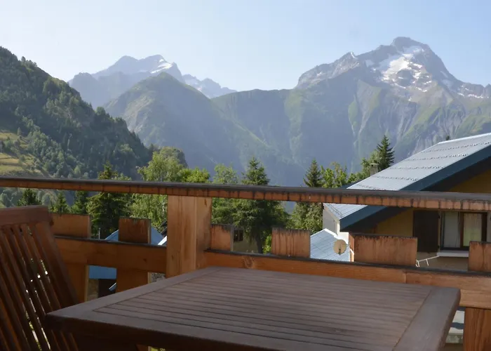 Le Vertical - Chalet5*, Sauna, Jacuzzi, Billard, Balnéo, Massage, Pistes à 150 M Les Deux Alpes