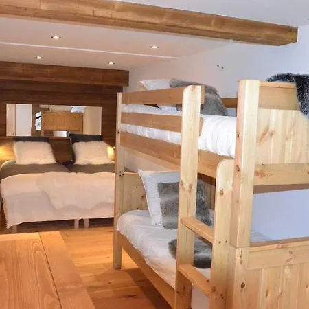 Holiday home Le Vertical - Chalet5*, Sauna, Jacuzzi, Billard, Balneo, Massage, Pistes A 150 M