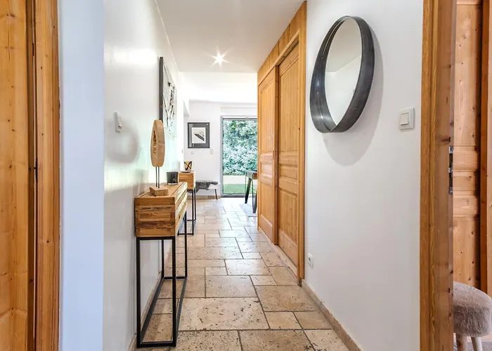 Le Vertical - Chalet5*, Sauna, Jacuzzi, Billard, Balneo, Massage, Pistes A 150 M