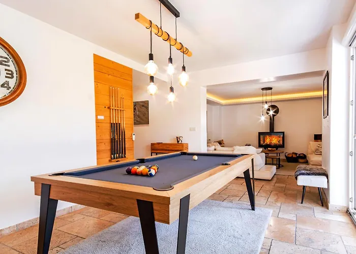 Tatil Evi Le Vertical - Chalet5*, Sauna, Jacuzzi, Billard, Balneo, Massage, Pistes A 150 M Les Deux Alpes